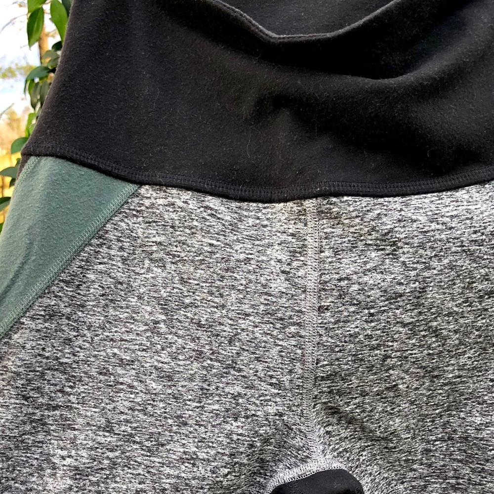 Beyond Yoga True Color Block Leggings - Picture 6 of 12